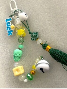Hello kitty Colorful Beaded Luck Charms dangler Keychain